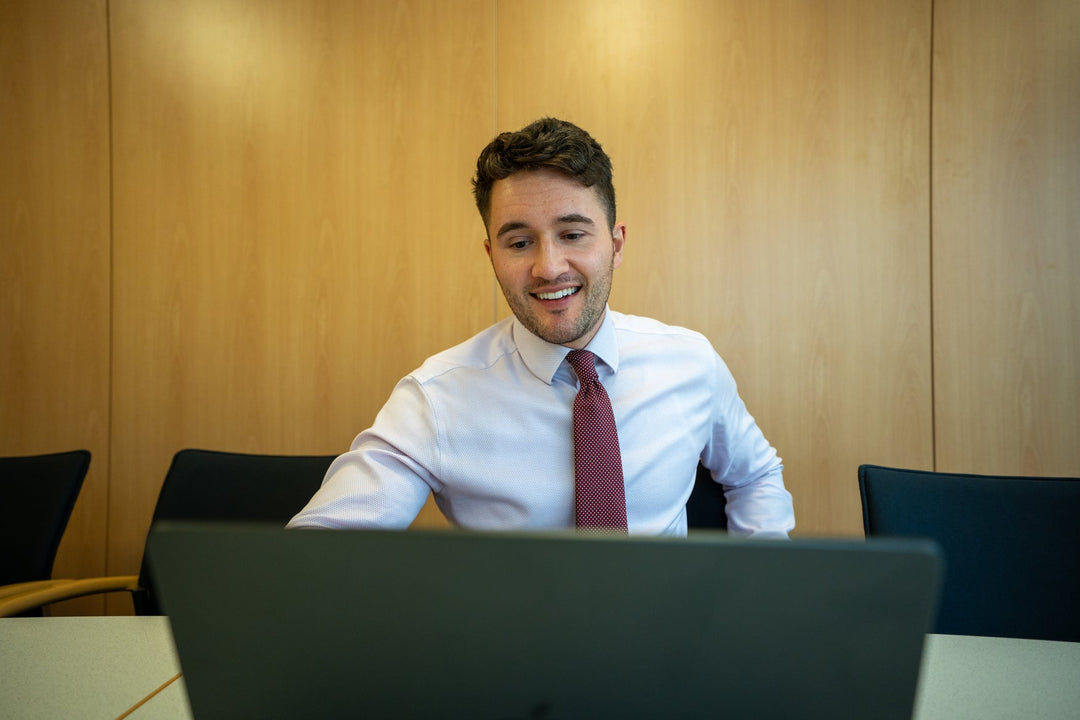 Statistik lernen neben dem Beruf (und Familie): 7 Tipps für effizientes Arbeiten mit R und SPSS